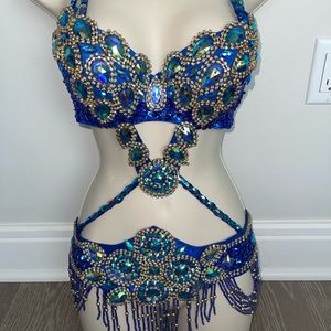 Belly Dancer/Rave fit